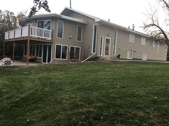 2nd image of 423 S Sunset Dr