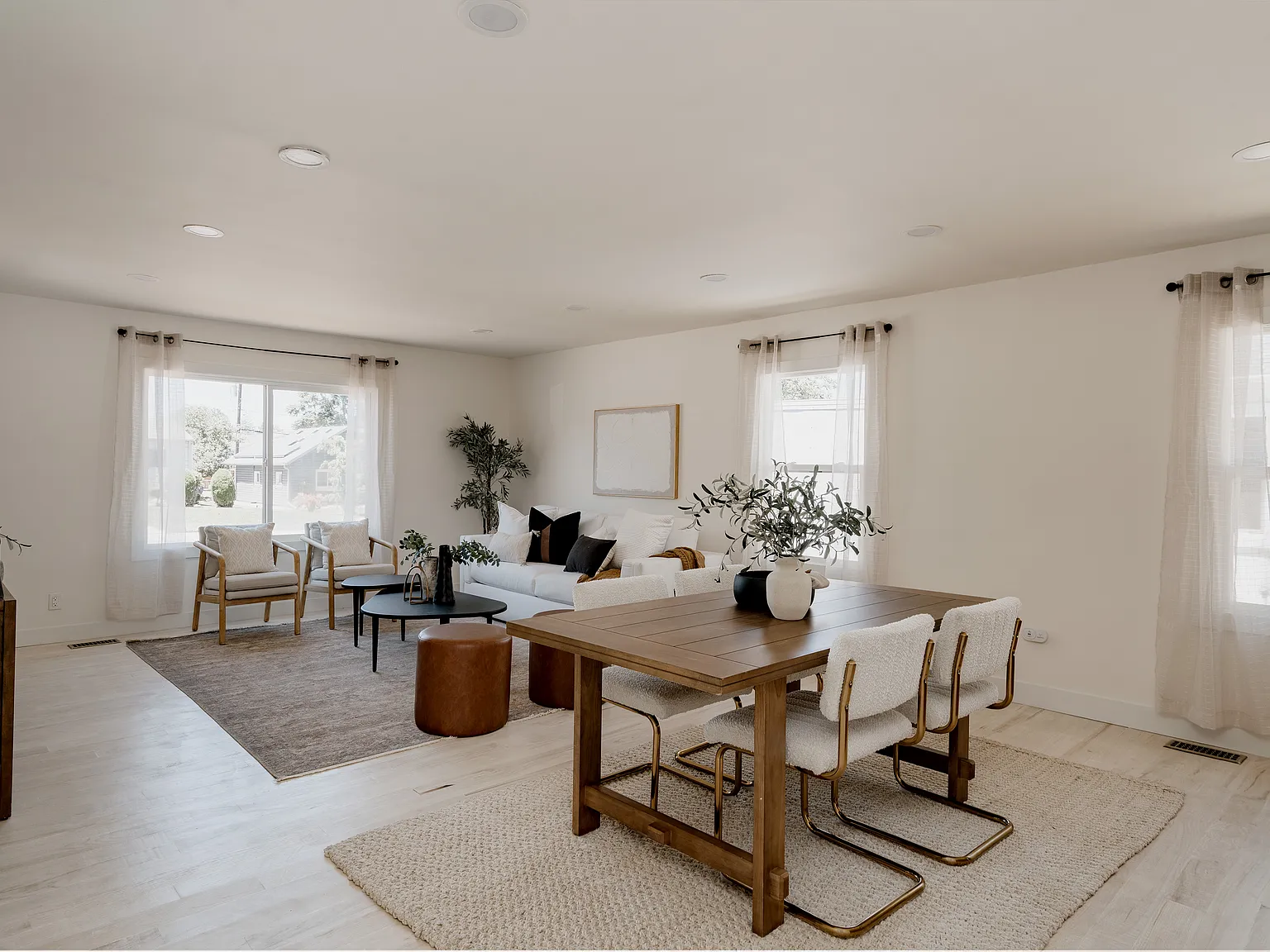 2 bed, 1340 sqft, $2,500 — Photo 2