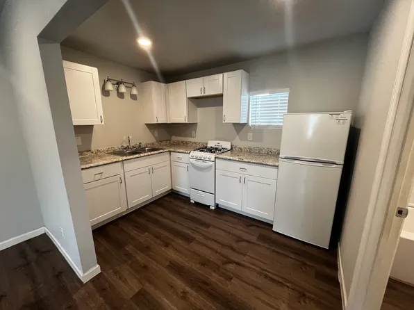 1707 E Apache Blvd, Tempe, AZ