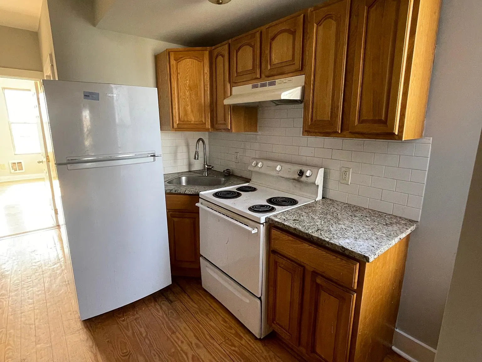 2 bed, 800 sqft, $1,125 — Photo 3