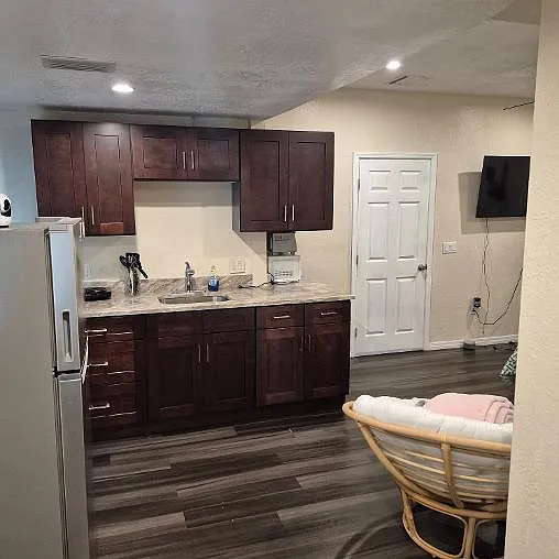 1 bed, 600 sqft, $1,150 — Photo 2