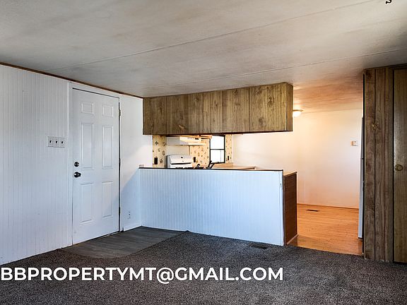 2nd image of 2022 Hickory Dr Trlr 8
