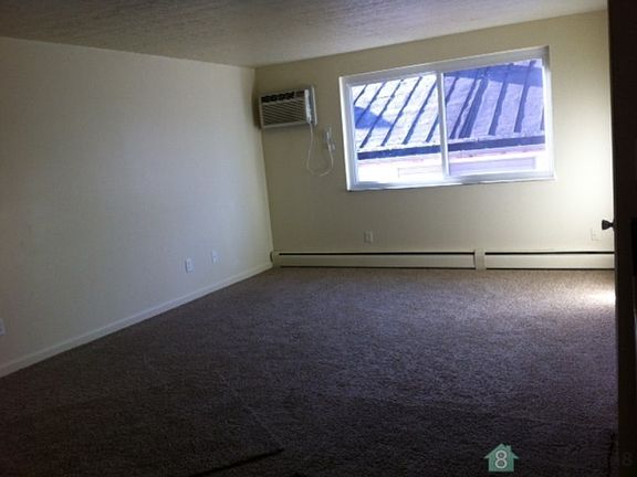 2nd image of 2635 Stanton Ave APT 7