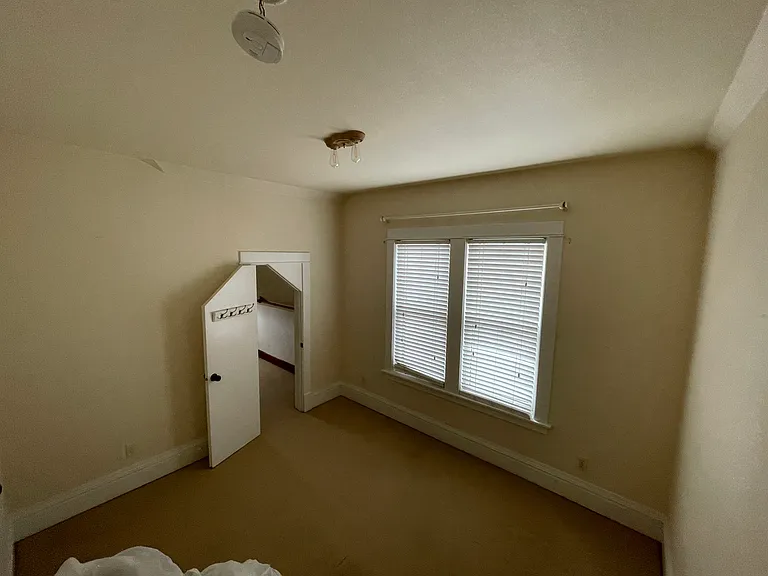 Office/small bedroom 4 upstairs