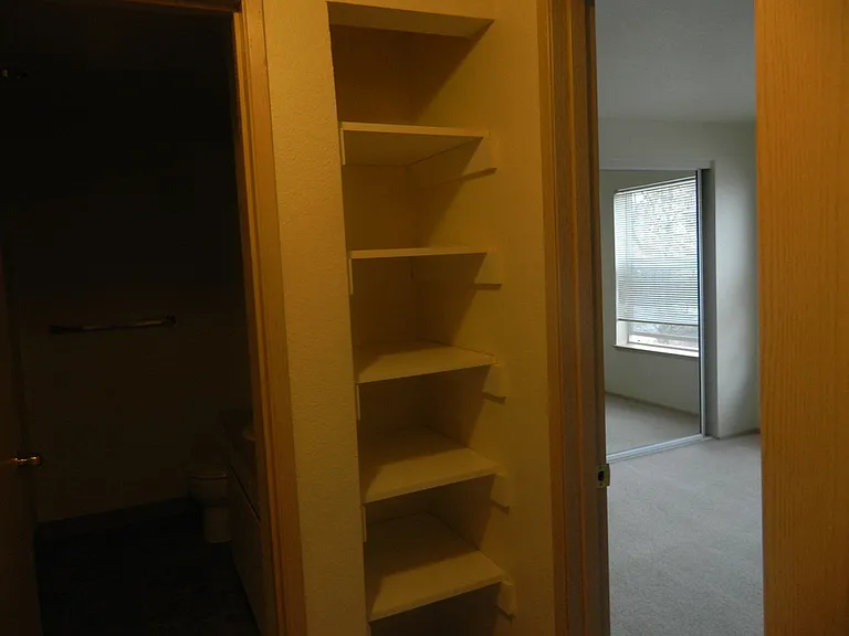 Springwater Trail Apartments — Photo 40