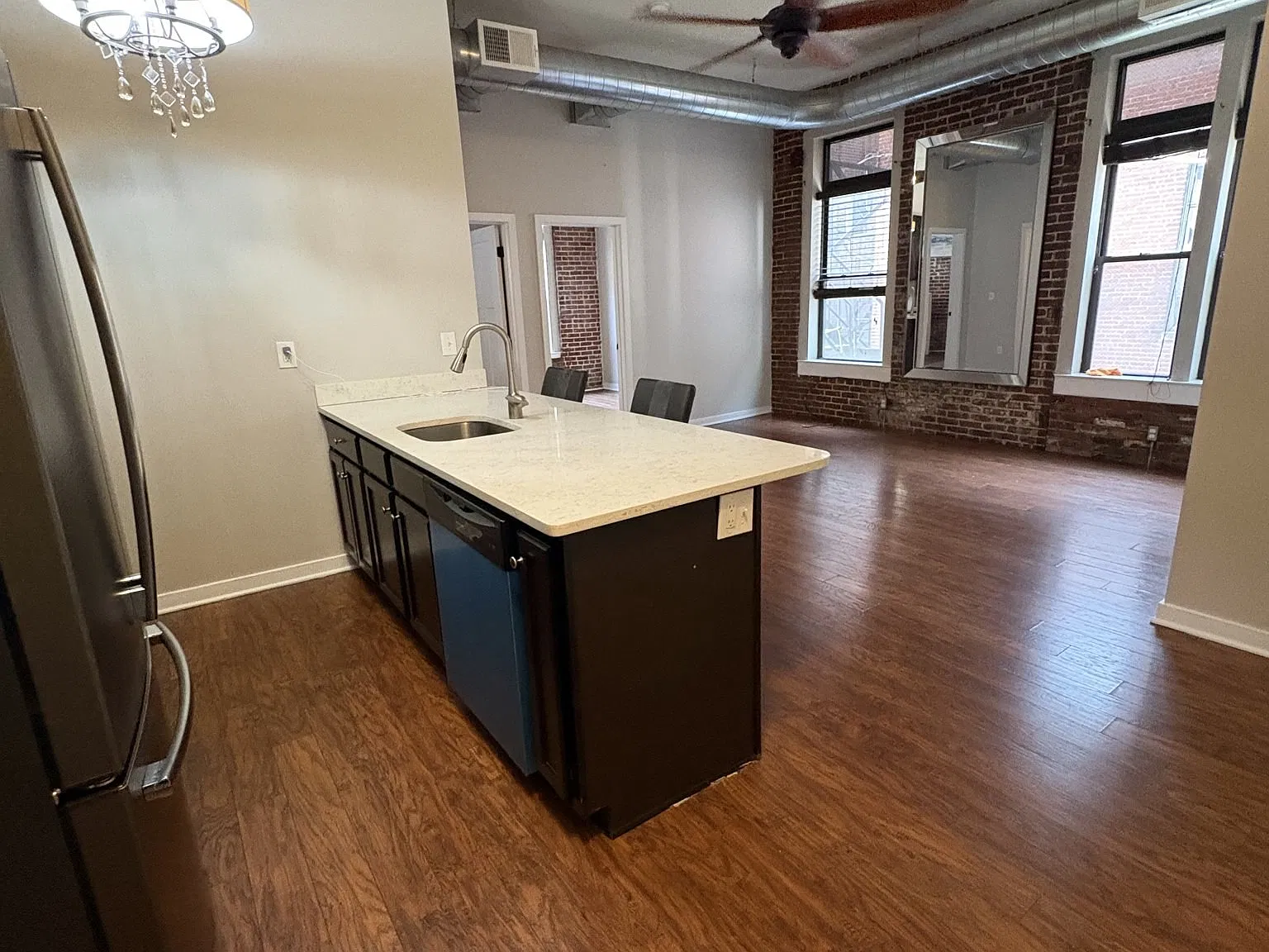 2 bed, 925 sqft, $1,775 — Photo 4