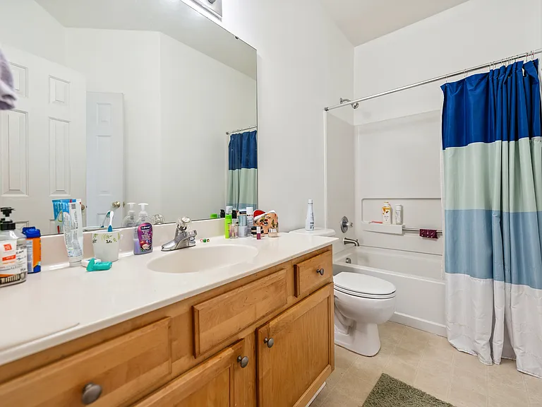 42 Signet Dr — Photo 11