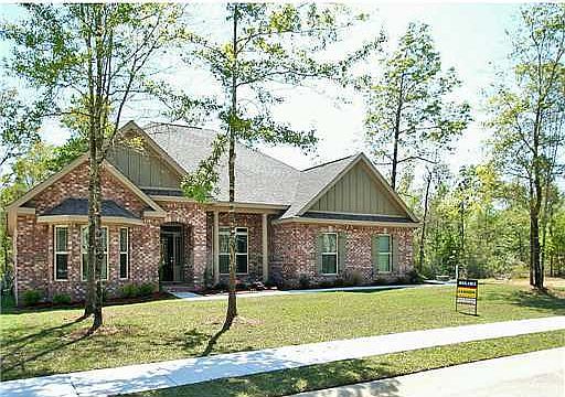 1st image of Knollwood Dr