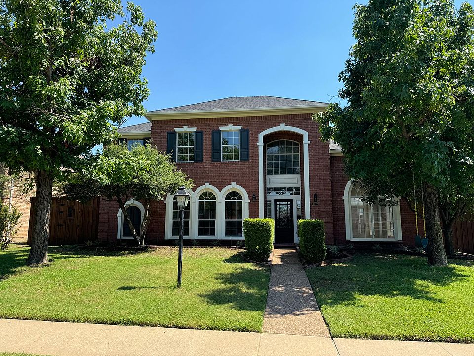 1st image of 4012 Mayflower Ln