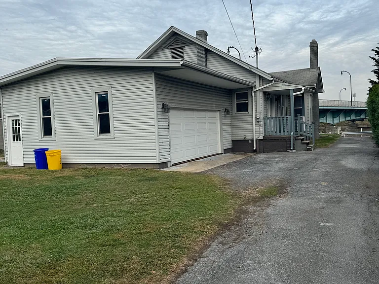 436 N Front St — Photo 2