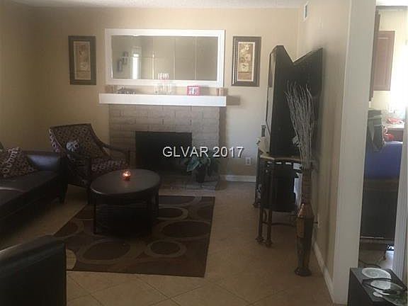 4th image of 4600 Montebello Ave