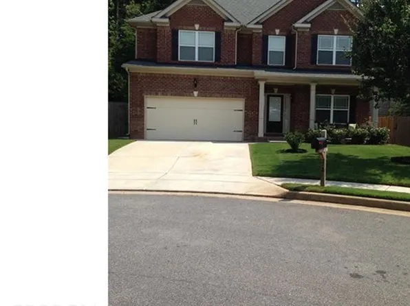 72 Torero Trl, Newnan, GA 30263