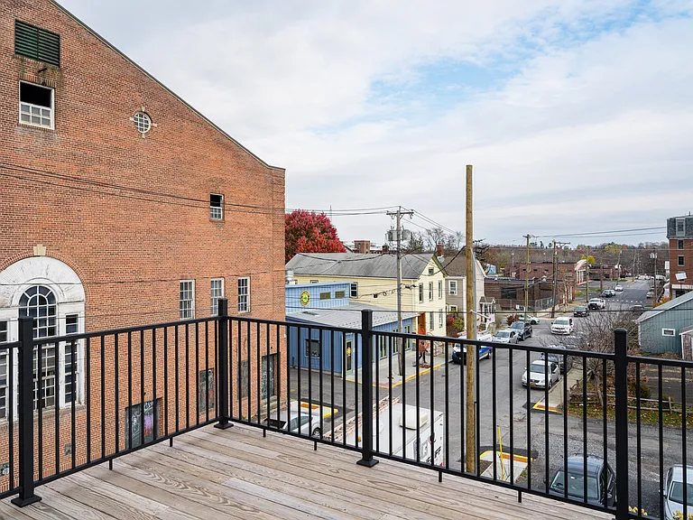 702 Columbia St #3A — Photo 10