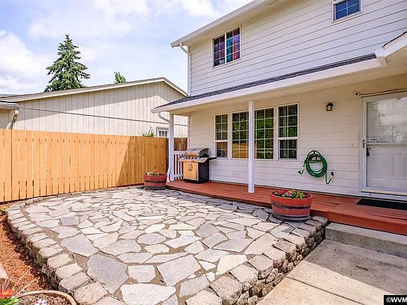 4th image of 552 Samm Ln SE