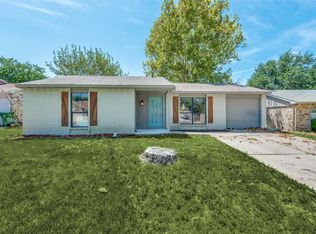 826 Netherland Dr, Arlington, TX 76017