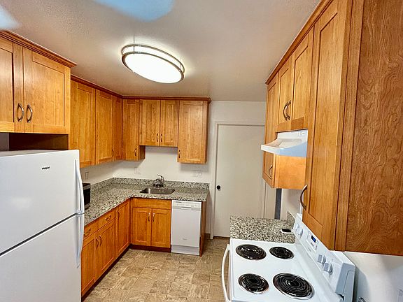4th image of 5179 Redstone Dr #5179