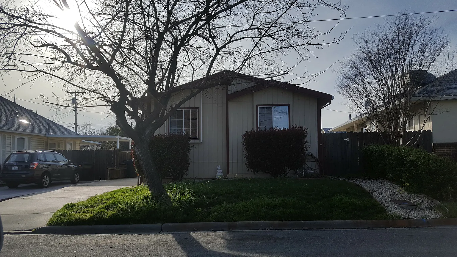 215 Lomitas Ave photo 1