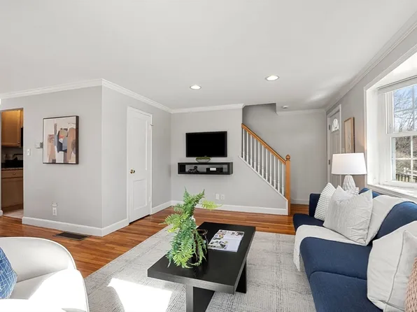 7 Bow St #7, Arlington, MA 02474