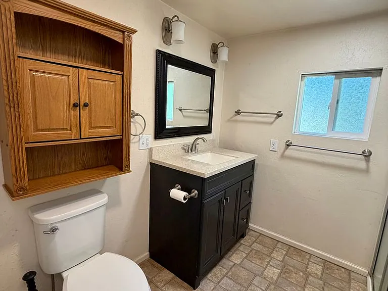 1645 Old Pioneer Way — Photo 14