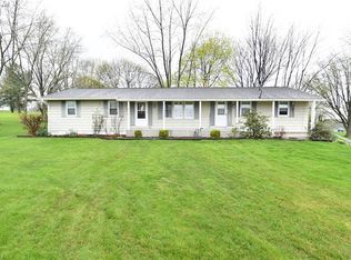 9285 Market Ave N, Hartville, OH 44632