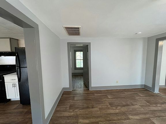 Dining area. Bedroom straight ahead and living room to the right