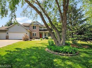 8327 Colton Ave, Woodbury, MN 55125