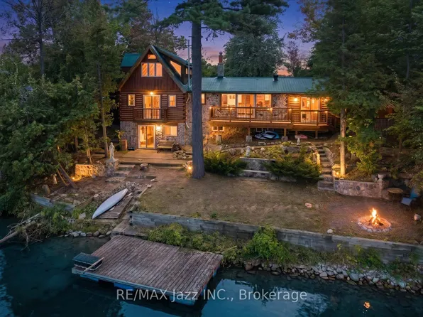 841 Fifes Bay Marina Ln, Selwyn, ON K9J 0C6