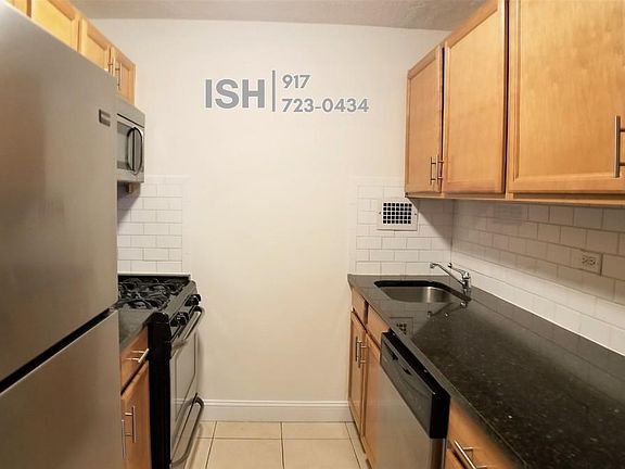 3rd image of 1295 5th Ave APT 29C