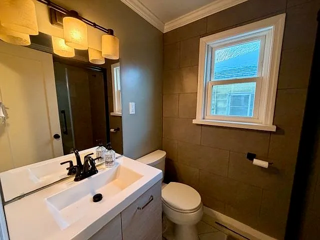 205 Zabriskie St #1 — Photo 11