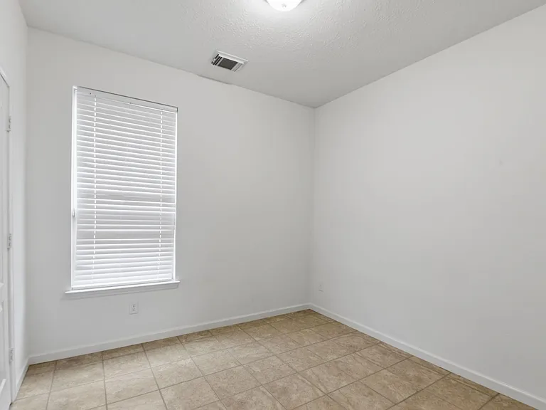 2518 Boxwood Park Ln — Photo 36
