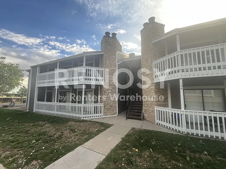 18043 E Ohio Ave #203 — Photo 1