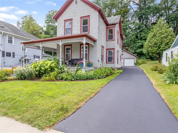 29 Virginia St, Baldwinsville, NY 13027