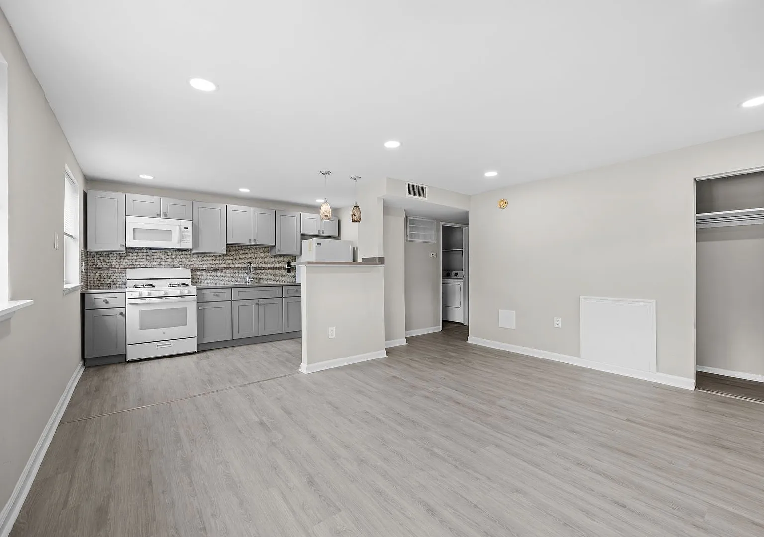 551 Avon St — Photo 1