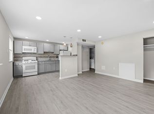 551 Avon St, Philadelphia, PA 19116