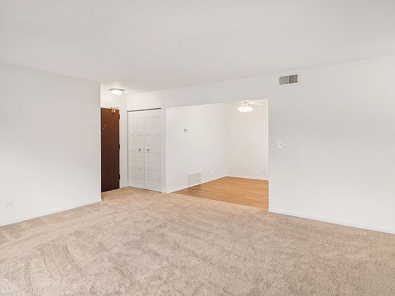 3rd image of 620 Tralee Ct Unit 1D
