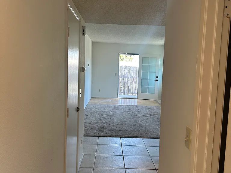 Hoskins Ln — Photo 2