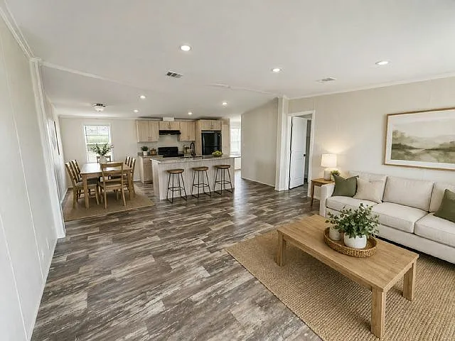 3 bed, 2.0 bath, 1120 sqft, $1,700 — Photo 3
