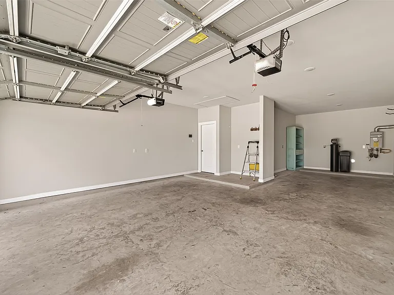 2619 Lilac Point Ln — Photo 45