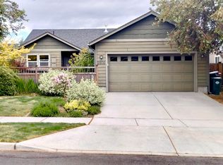 2808 NE Spring Water Pl, Bend, OR 97701
