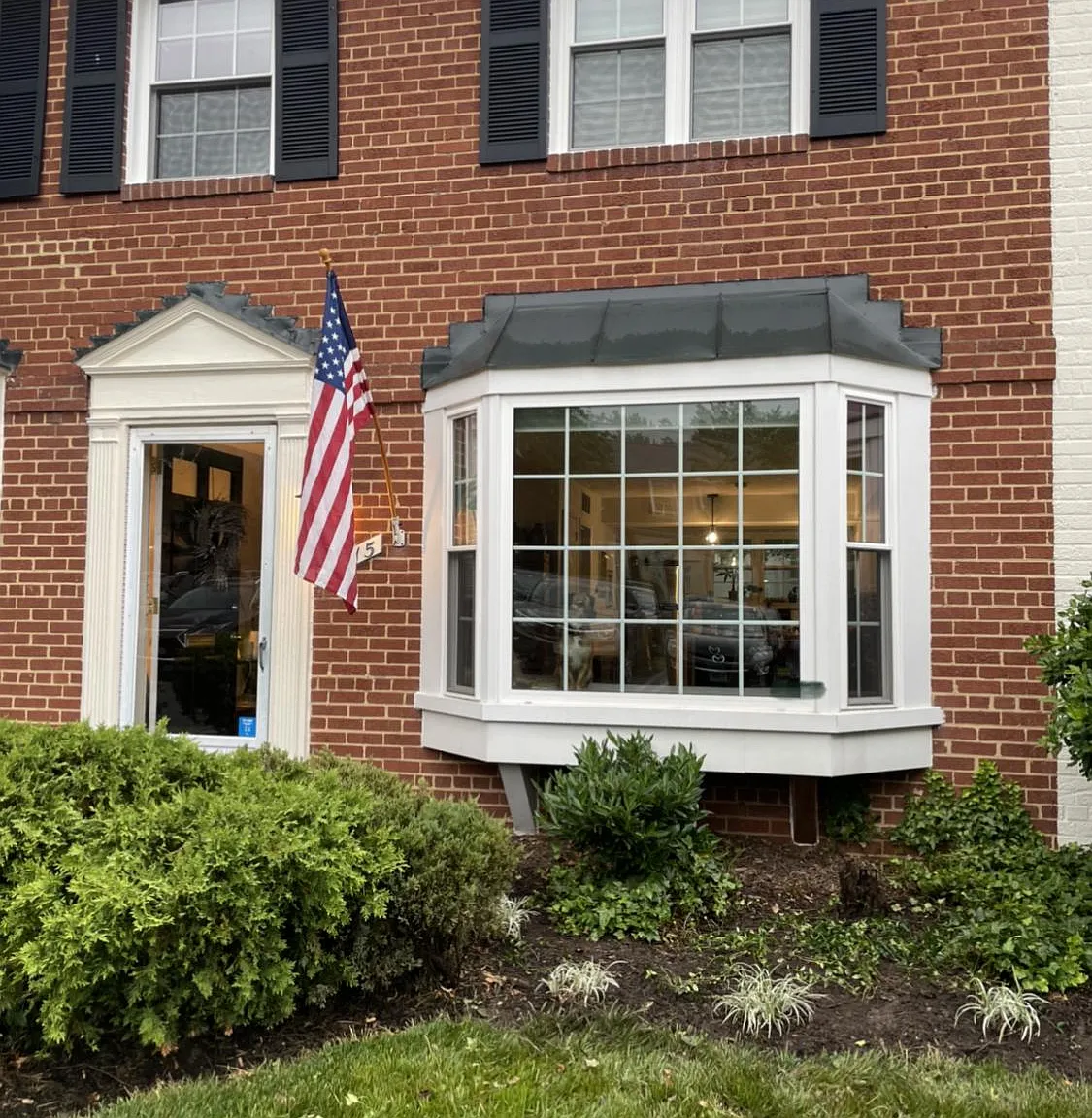 3 bed, 1.5 bath, 835 sqft, $3,150 — Photo 1