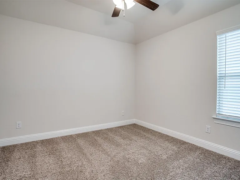 1304 Wildflower Way — Photo 17