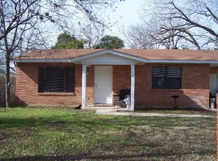261 E Torrey St, New Braunfels, TX 78130