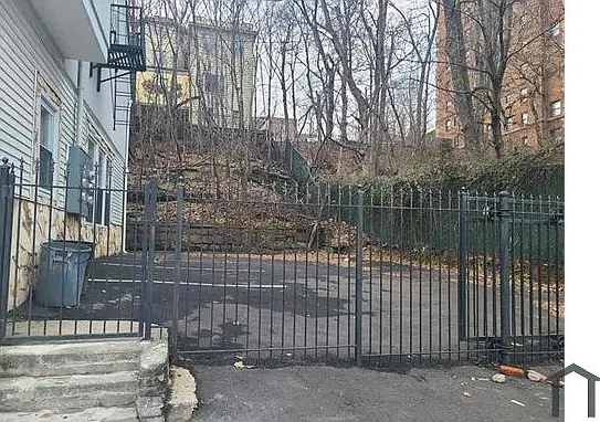 50 Woodside Pl #1 — Photo 6