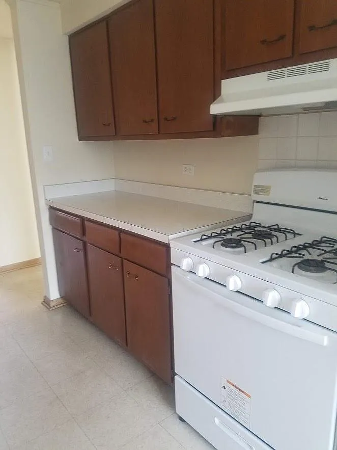 6125 W 64th Pl — Photo 2