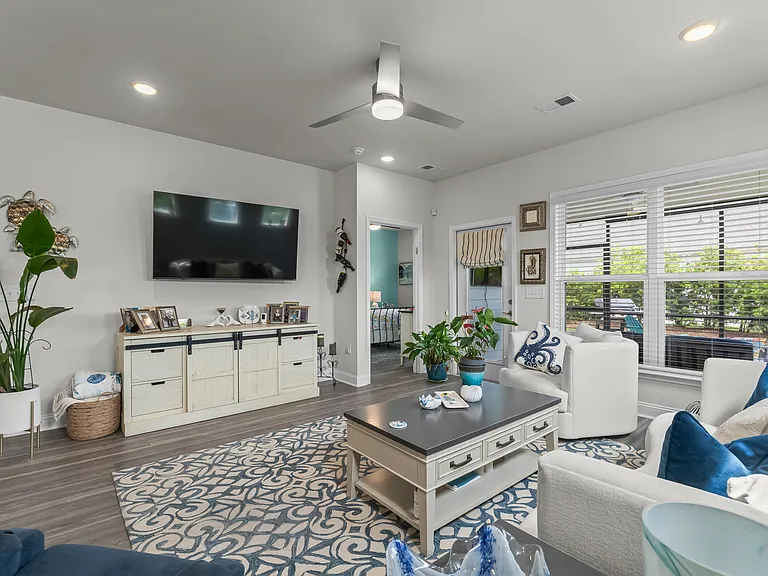 6041 Campanella St — Photo 18