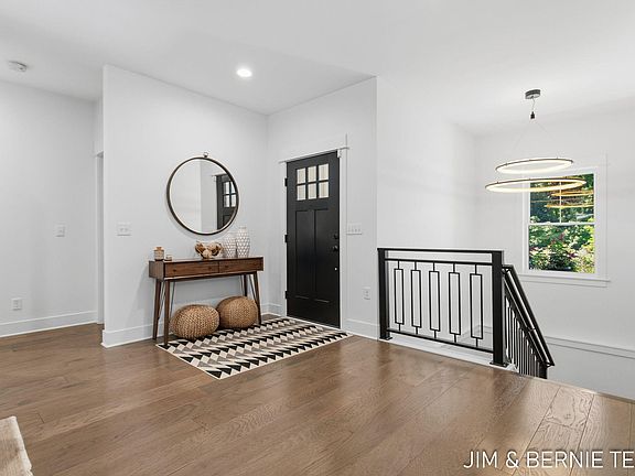 5th image of 6225 Lighthouse Ct