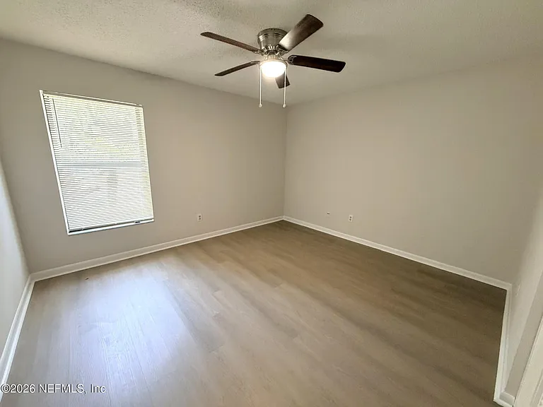 5646 Pinebay Cir S — Photo 11