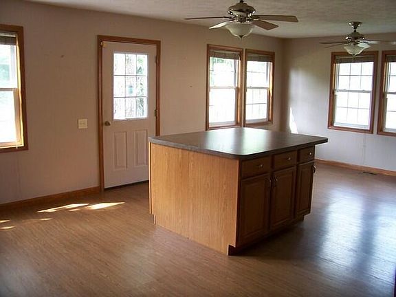 3rd image of 2855 Scenic Dr