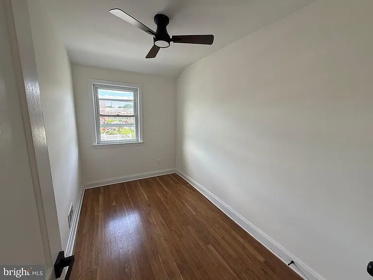 647 Dunwich Way — Photo 10