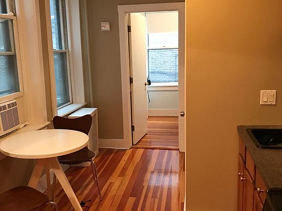 Kitchen area - table & chairs included